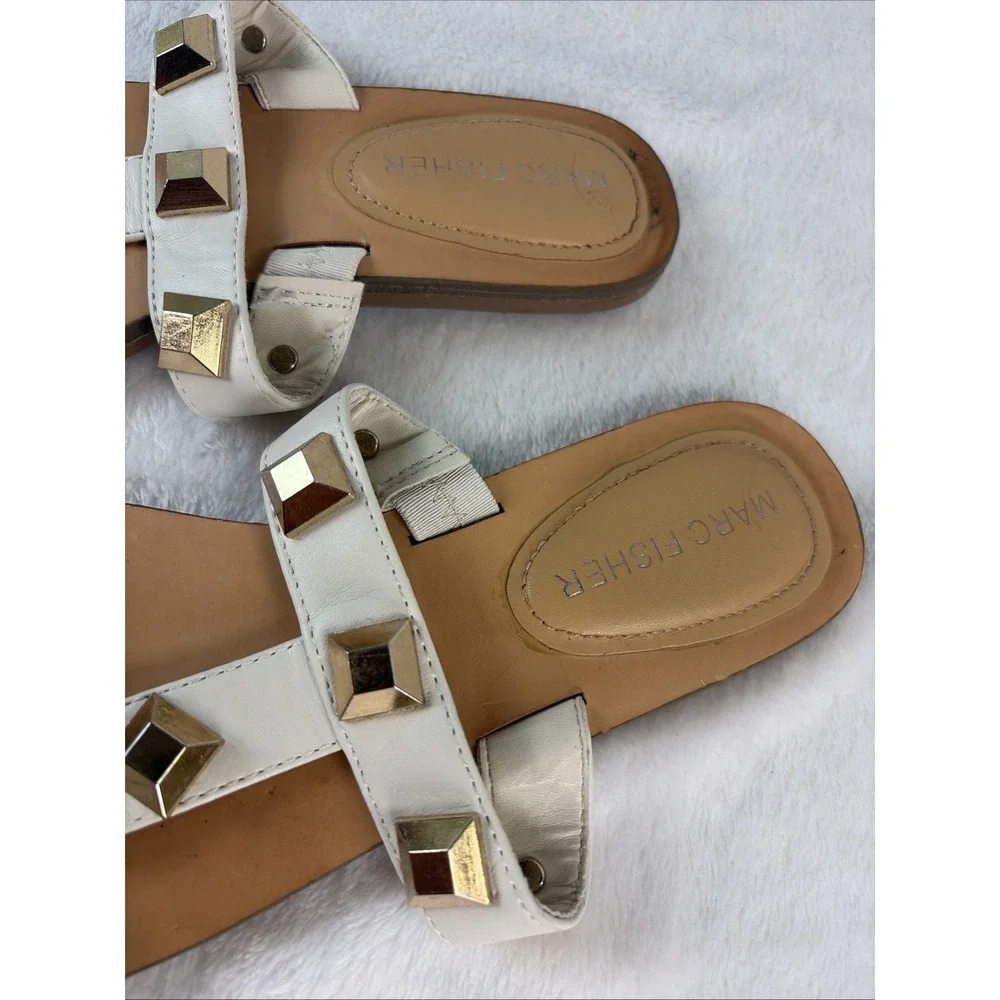 Marc Fisher Bonis Studded Slide Sandals White Gold T-Strap Flat Edgy Rock EUC